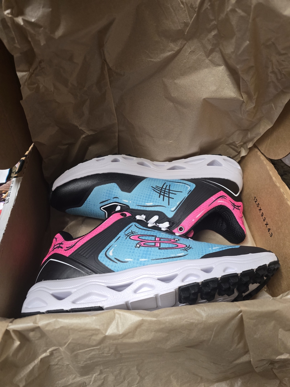Womens Lightweight Sneakers in Blue and Pink - Comfortable!